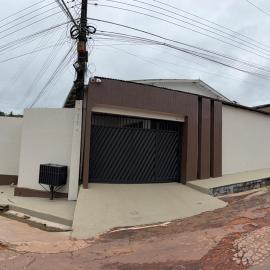 casa orquidea, hotel u gradu Presidente Figueiredo