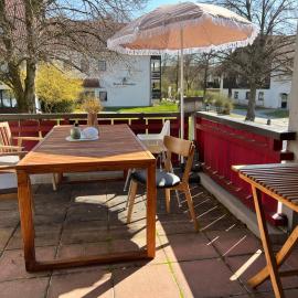 Fewo mit toller Dachterrasse & Bademantelgang zur Wohlfühltherme im neuen Stil