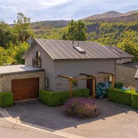 Chartres Retreat, hotel in Arrowtown