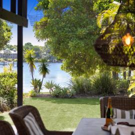 Lagoon View - Luxury Villa with Resort Facilities