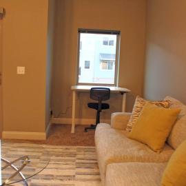 1-Bed/1-Bath near Jordan Creek!