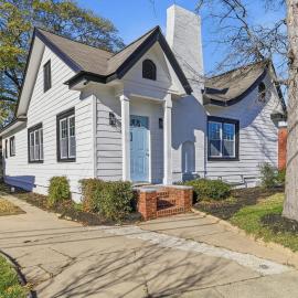 The Landing Pad - 8 minutes to ATL Airport! bungalow, hotel in Atlanta