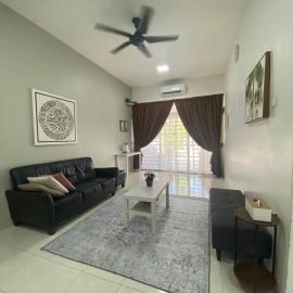Impian May Homestay 1,Taman Koperat Putera, hotel in Kampung Raja