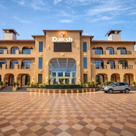 Daksh The Fateh Retreat - near to Fateh Sagar Lake, hotel em Udaipur