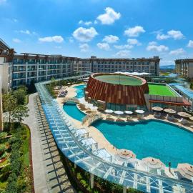 Viesnīca Marriott Jeju Shinhwa World Hotel pilsētā Sogvipho