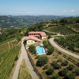 Villa Belpoggio Langhe Wine Country 15m pool High-Speed WiFi