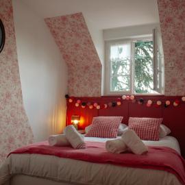 La petite maison, hotel in Chargé