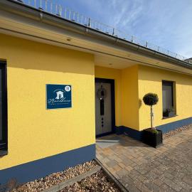 Viesnīca Ferienhaus Strandhaus Sonnenseite links, nur 100m vom Senftenberger See pilsētā Zenftenberga