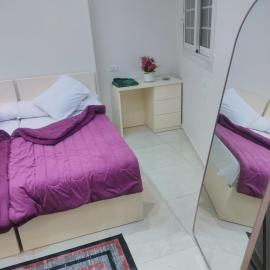رويال هوم للغرف والشقق الفندقية والإقامة, hotel Manszúrában