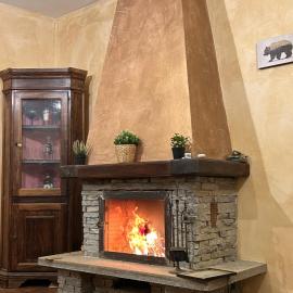 Viesnīca Il caminetto pilsētā Pradleves