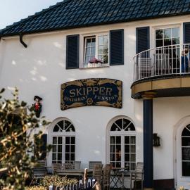 Restaurant & Pension Skipper Zingst, hotel di Zingst