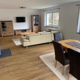 Ferienwohnung unterm Äpflet, hotel a Furth im Wald