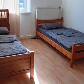 Pension Willi - Geräumige Altbauwohnung 3