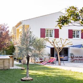 Superbe Villa classée 4 étoiles, Jardin 1200m2 et Piscine - 8 Personnes, מלון בקרפנטרה