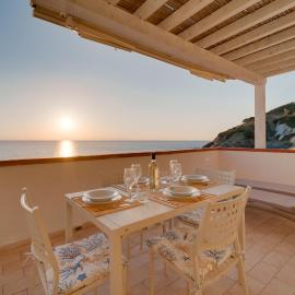 Appartamenti - Villa Mare, hotel di Pomonte