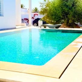 Résidence Azur Djerba, hotel a Taguermess