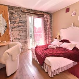 Au Domaine des Camélias - Chambres d'hôtes avec piscine chauffée en Bretagne Sud, hotel a Pluméliau