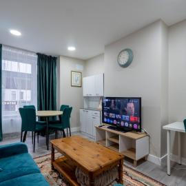 Spacious 2-Bedroom Flat