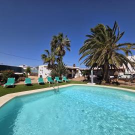 Villa NARE - Casa típica majorera، فندق في Villaverde