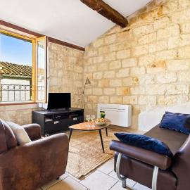 Appartement au pied des remparts, 4P, Clim, Centre