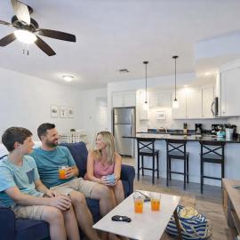Steps to Beach King Bed Hampton Beach Hideaway, ξενοδοχείο σε Hampton