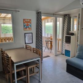 Mobil-home tout confort à Gastes pour 4 à 6 pers, hotel v mestu Gastes