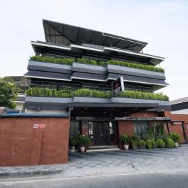W H Nest Hostel, Hotel in Kochi