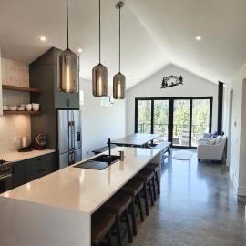 Black Arrow Chalet, hotel a Courtenay