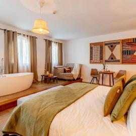 Cangalho Village House Premium, hotel a Azueira