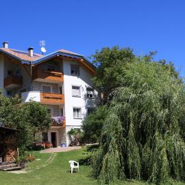 Cortalta Mountain Lodge - Appartamento Ciliegio piano terra con giardino