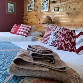 Muskie Bay Resort Cabins and Motel, hotel u gradu 'Nestor Falls'
