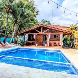 Style and Comfort Tropical Studio Cabina AC Pool