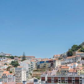 Entire Castle View Apartment in the Heart of Lisbon