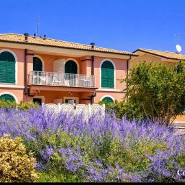 Conero Casa T8- Marcelli di Numana in Piazzale Tremiti 8 con Parcheggio Esclusivo Giardino e Barbecue