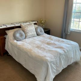 Comfortable room in a Cottage style Home Female Only, hotel in Lilburn