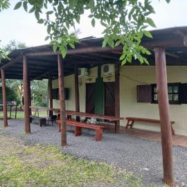 Don Estelio Casas de Campo en Paraná, hotel u gradu 'Paraná'