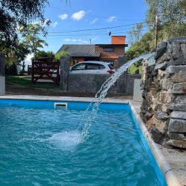 Cabaña Tres linas, hotel in Villa General Belgrano
