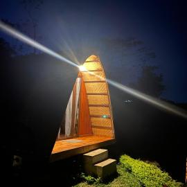 Giri Garden Sunset Glamping, hotel i Gitgit