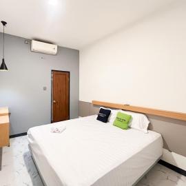 Urbanview Hotel Jackson Living near Stasiun Malang