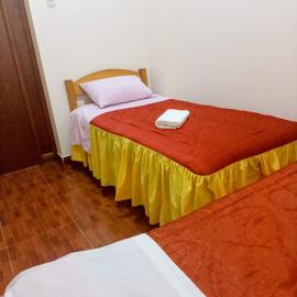 Perú Andina Lodge & Tours โรงแรมในอัวรัซ