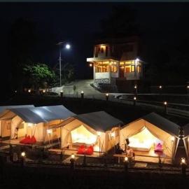 glamping royal mulia, Hotel in Gandasoli