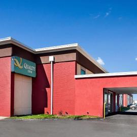 Quality Inn Near Pimlico Racetrack, hotell i Baltimore