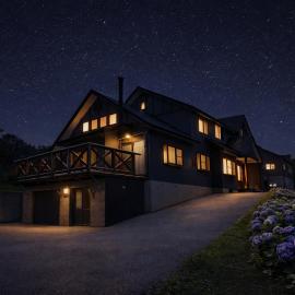 Forest and Stars Akakura Villa, hotel din Myoko