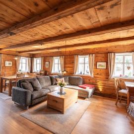 Johannishof Oybin Ferienwohnung mit Kamin & Blockstube, Hotel in Kurort Oybin
