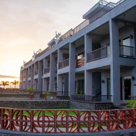 Shriji Ananda Hotel & Resort, hotel en Dhār