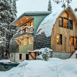 Mountain lodge with hot tub game room and home theater