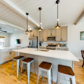 Family-friendly 3-story townhouse with private gas grill near Park City Mountain, hotel a Heber City