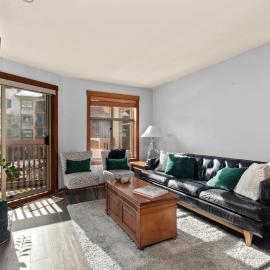Lovely Ski-in - ski-out condo with community hot tub pool & Club Solitude access, hotel in Solitude