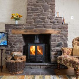 1 Bed in Crickhowell oc-bn079