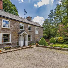 4 Bed in Hay-on-wye oc-bn116